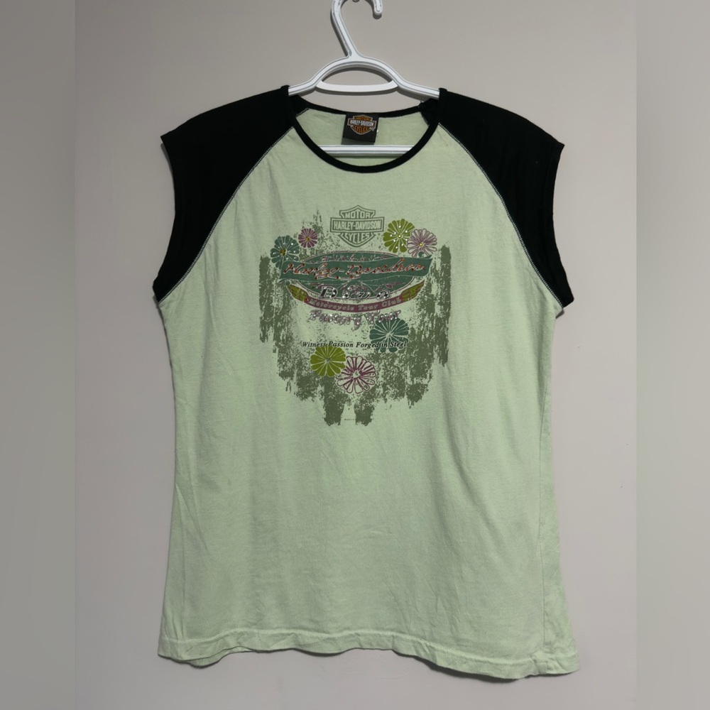 Harley-Davidson Women's Black and Green Graphic Tee